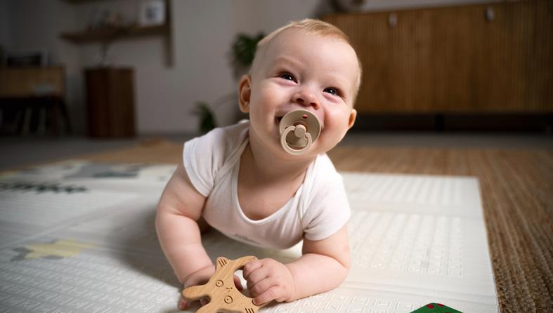 Dojenčke nasmejejo najbolj nenavadne stvari, zakaj jih ne bi še vi?