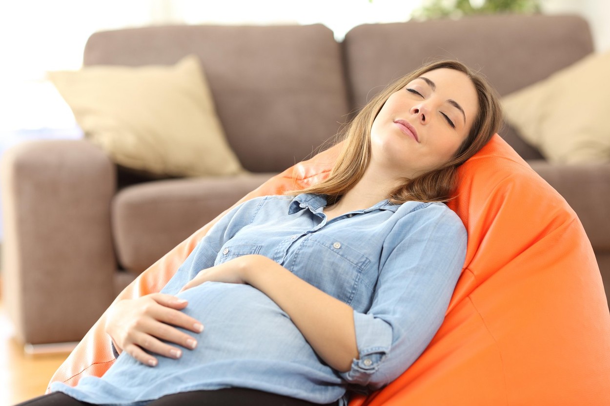 Zakaj je dremanje v nosečnosti dobro za otroka?