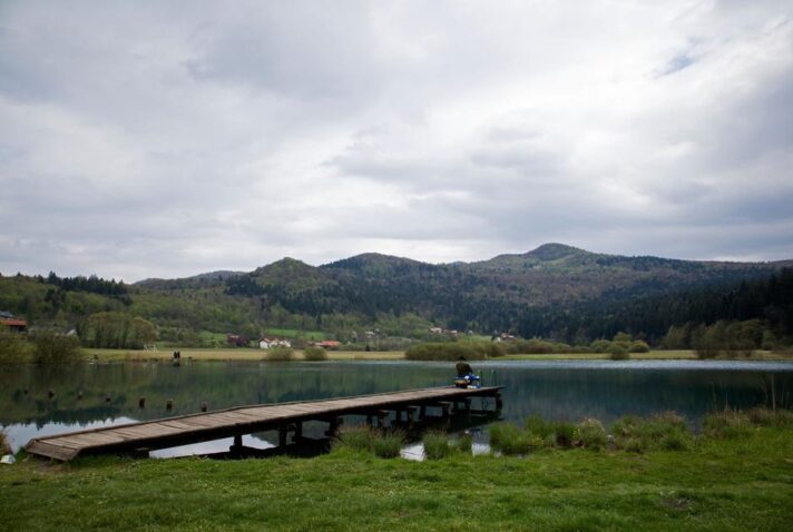 Pogled na Podpeško jezero.