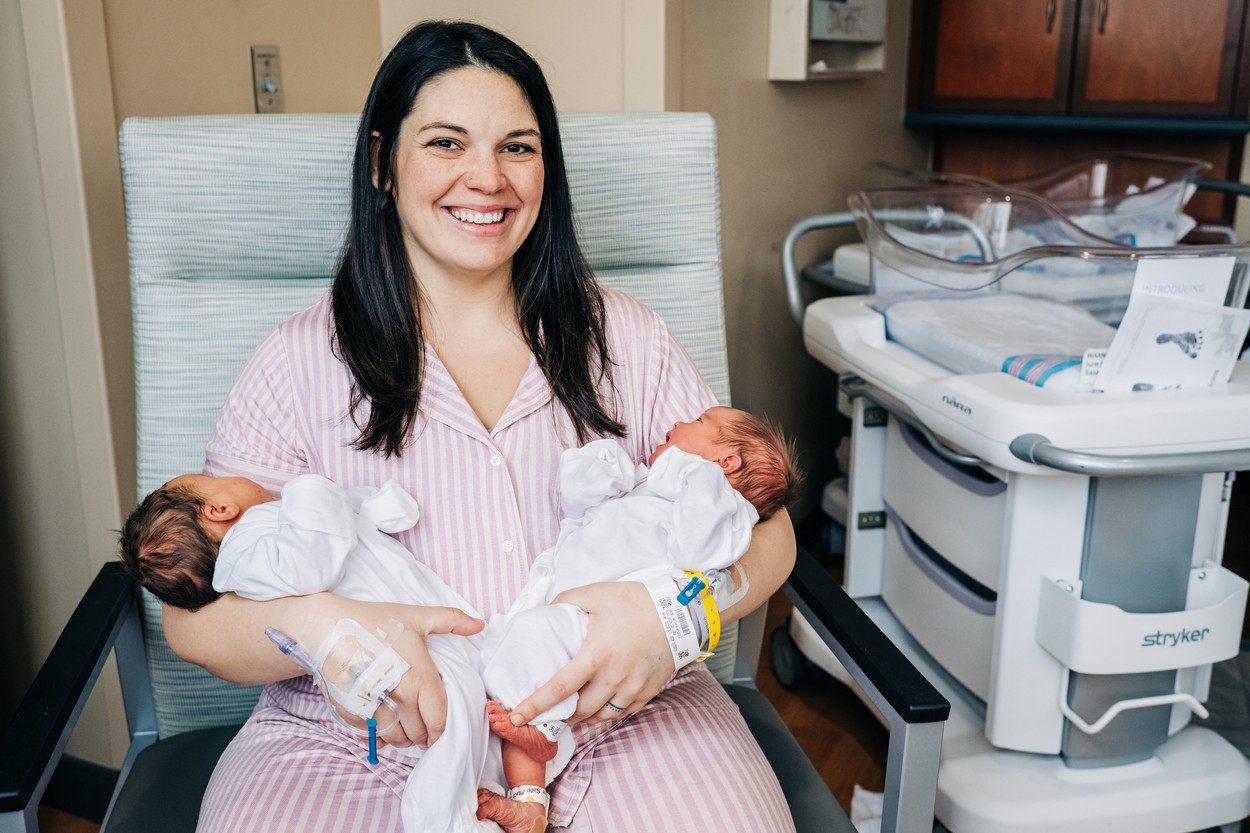 Ženska z dvema maternicama rodila dvakrat v dveh dneh