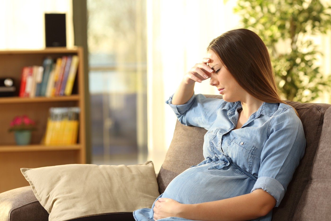 Zaskrbljena nosečnica: Tašča želi biti v porodni sobi