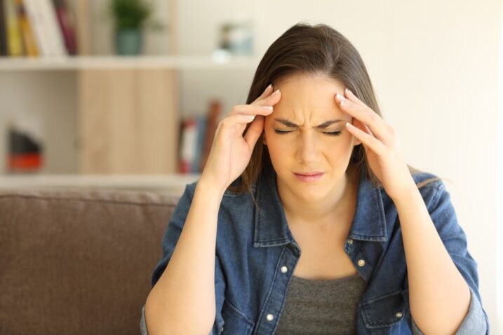 nosečniški glavoboli ženska glavobol