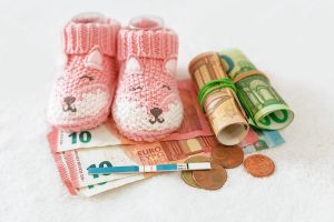 nogavičke denar bankovci kovanci