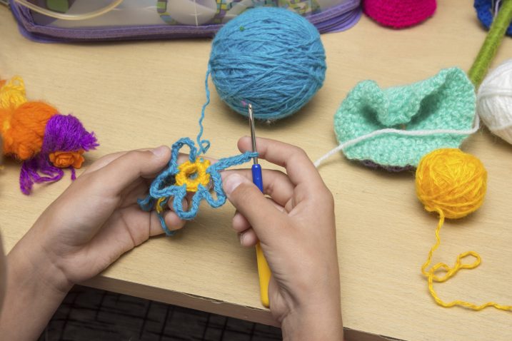 deklica kvačka rožo