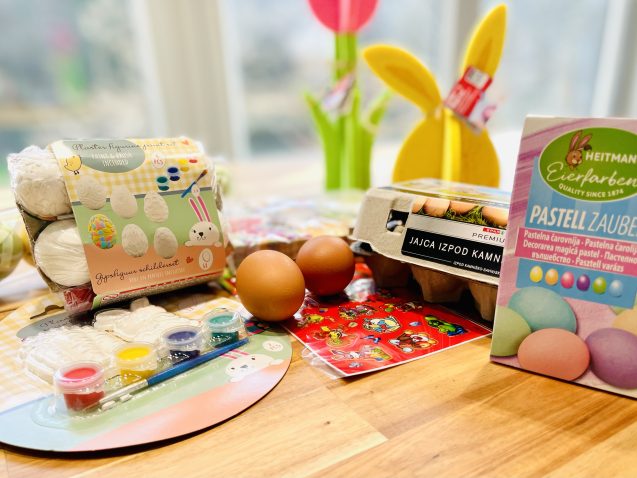 Za barvanje letošnjih pirhov lahko izberete SPAR PREMIUM jajca izpod Kamniških planin. Foto: Mama.Over.Net