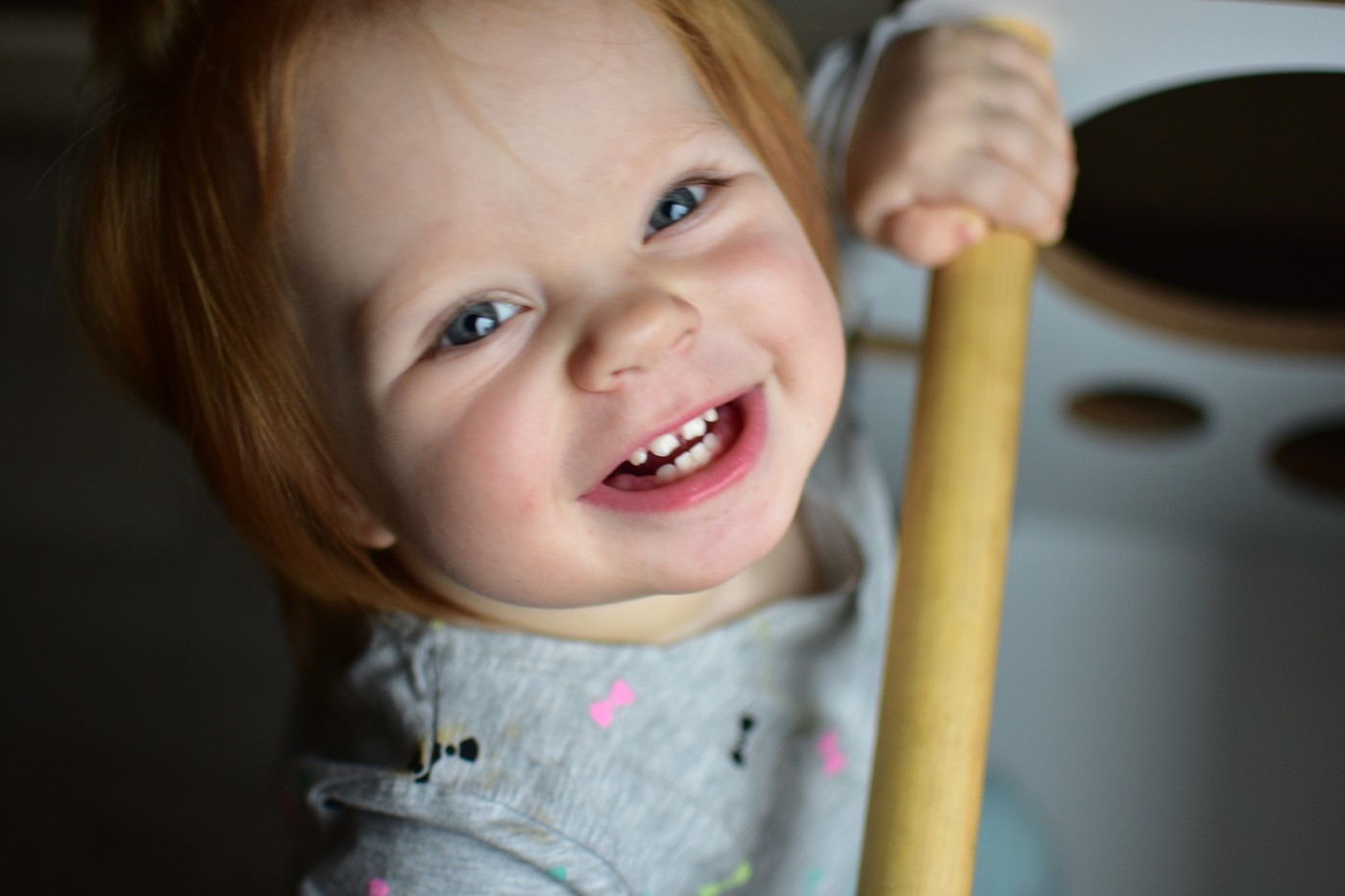 Nasmejana deklica. Foto: Profimedia